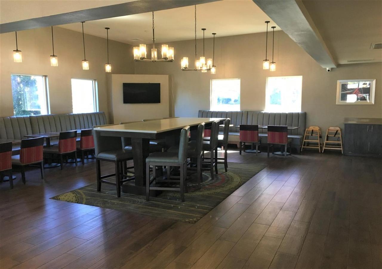 Comfort Suites Nashville Airport - Bna Εξωτερικό φωτογραφία