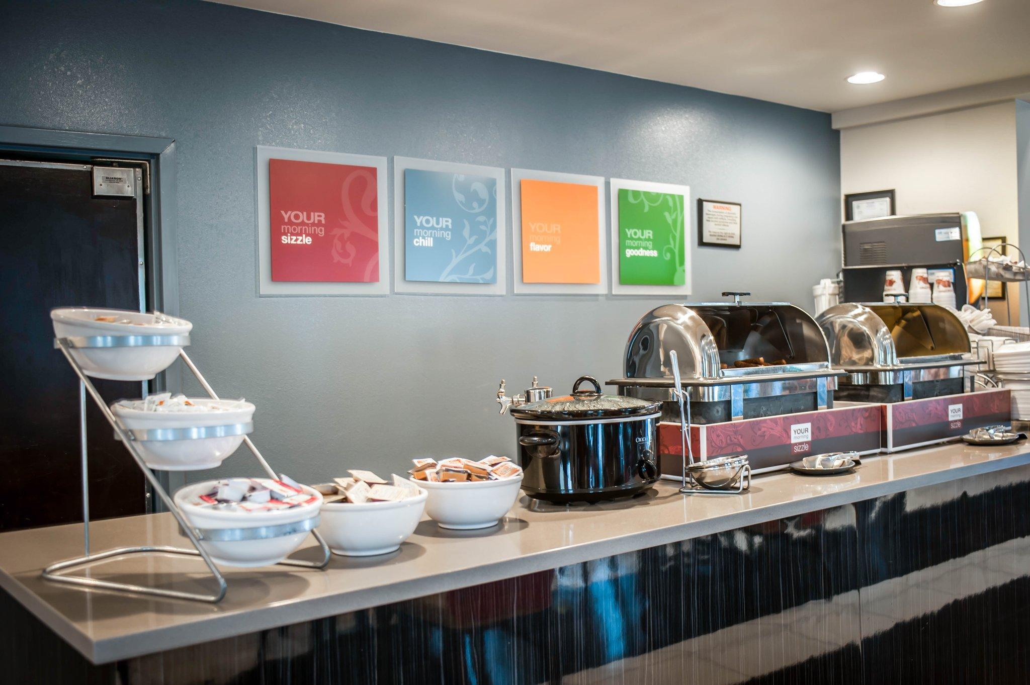 Comfort Suites Nashville Airport - Bna Εξωτερικό φωτογραφία