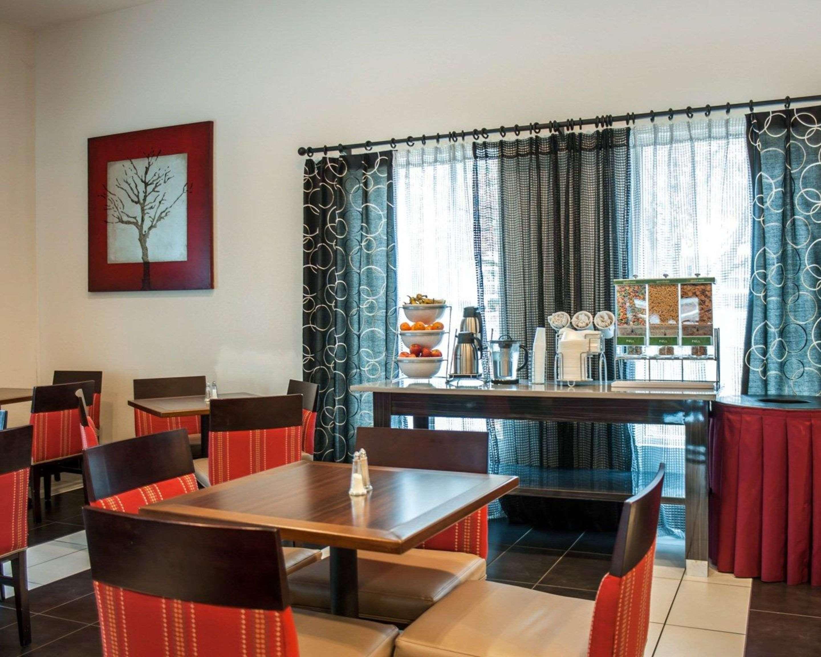Comfort Suites Nashville Airport - Bna Εξωτερικό φωτογραφία